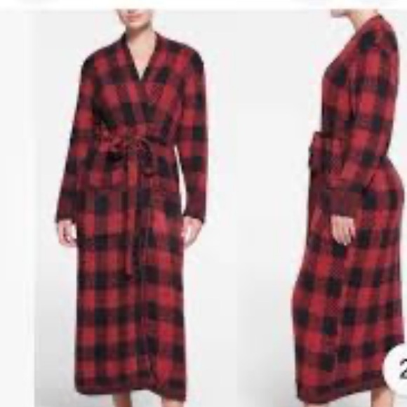 SKIMS Red and Black Plaid Women's Robe - Picture 2 of 9
